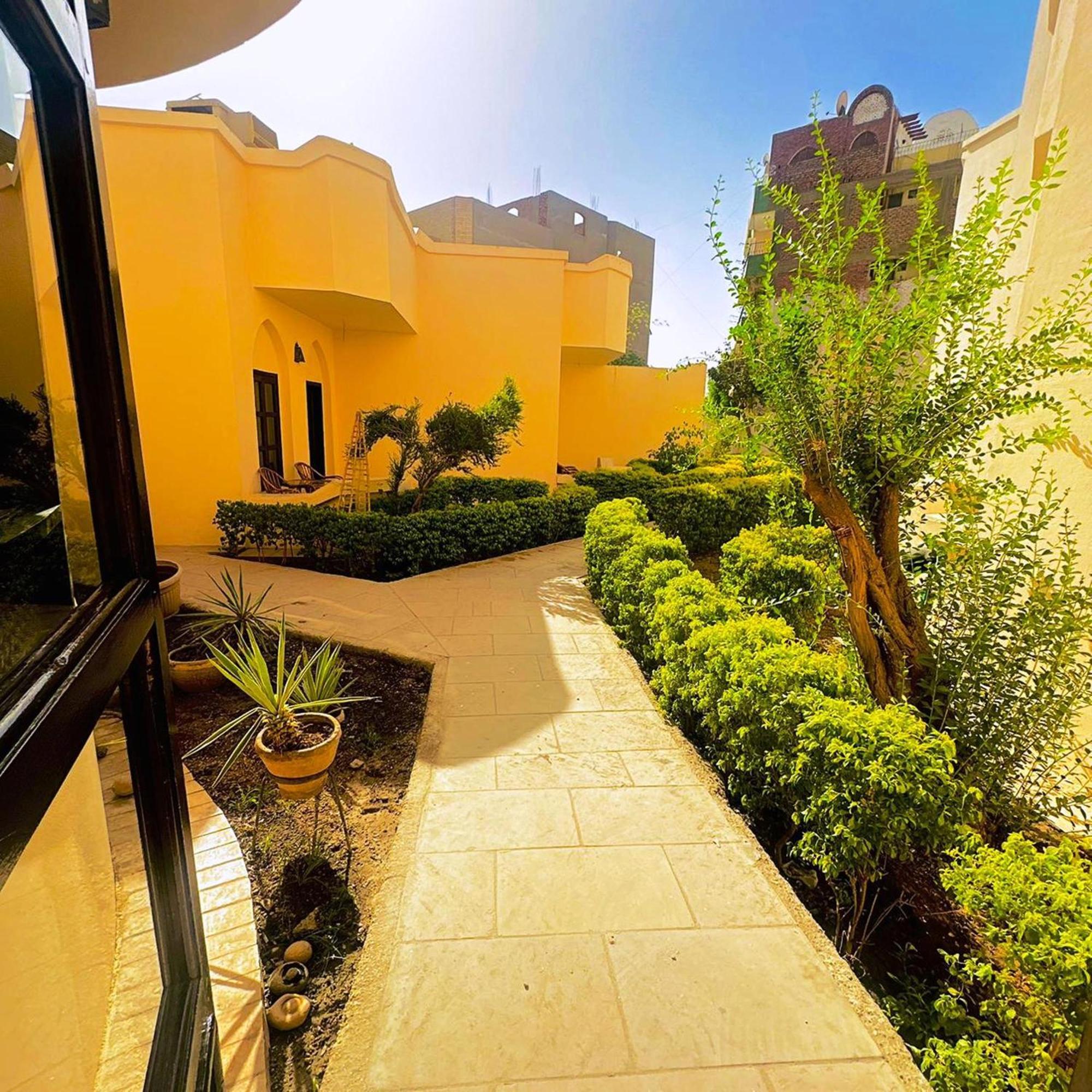 לוקסור El Nakhil Hotel מראה חיצוני תמונה